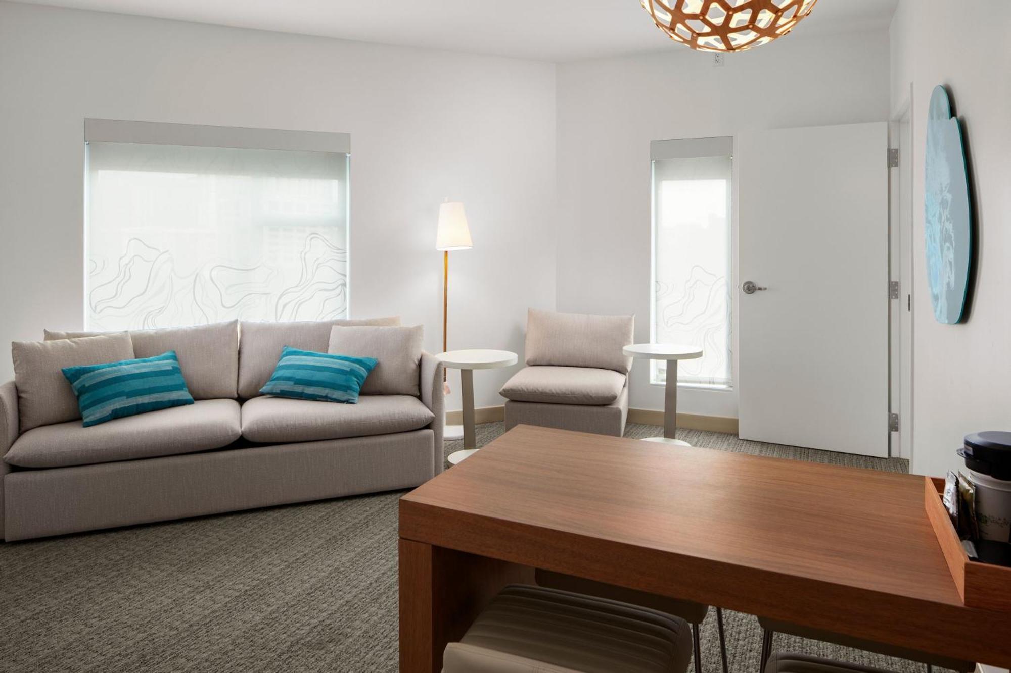 Element Charlotte Uptown Hotel Екстериор снимка
