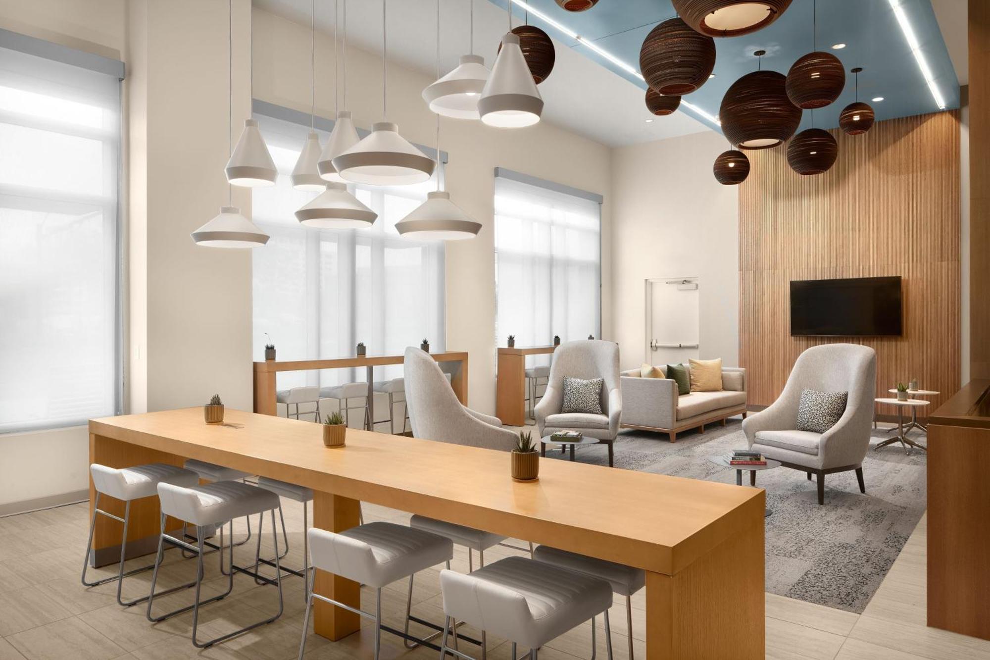 Element Charlotte Uptown Hotel Екстериор снимка